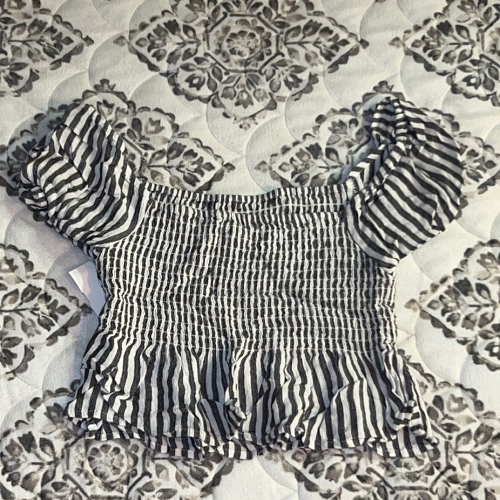 Aeropostal Crop Top